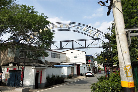 百合花园3室2厅1卫121㎡车库27㎡双证双气出税1